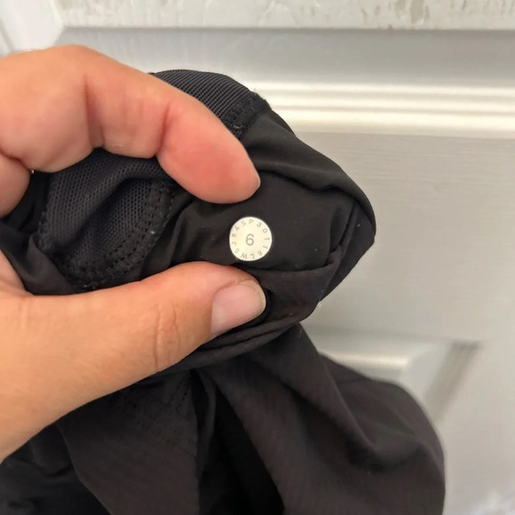 Lululemon Street To Studio Pant II *Unlined 28"
Black  size 6 - Picture 8 of 8